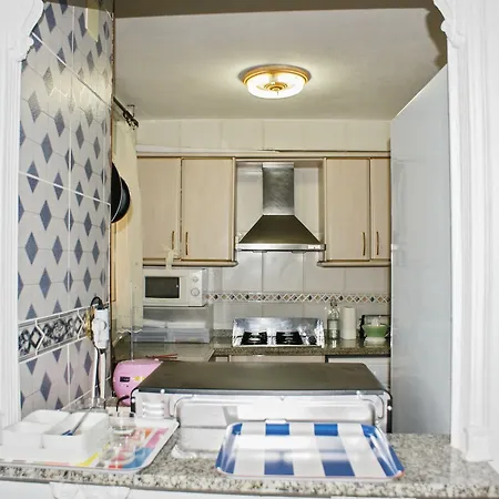 Spacious, 2-bedroom In Gran Alacant With A Swimming Pool, Fu * Santa Pola