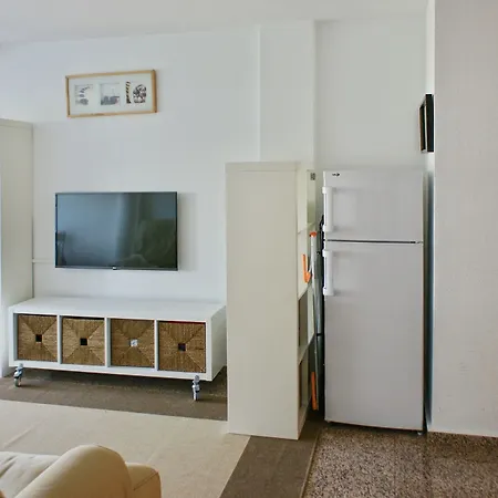 Spacious, 2-bedroom In Gran Alacant With A Swimming Pool, Fu Apartment Santa Pola